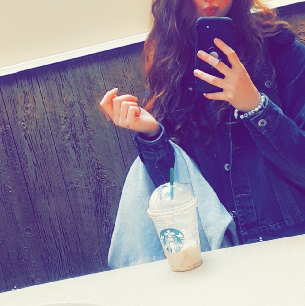 meet your posher, elizabeth 💘